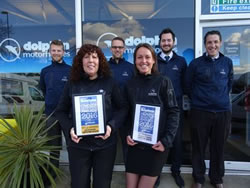 Dolphin Wins Motorhome Award