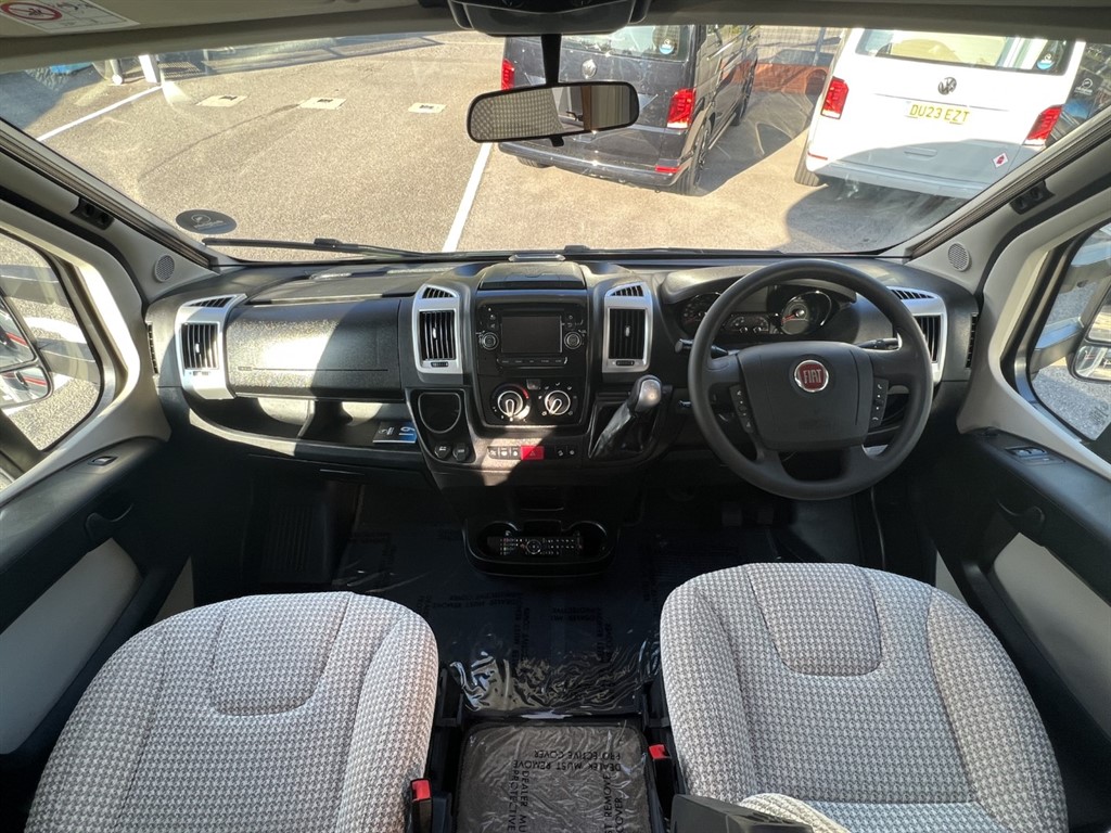 Auto-trail Tracker Rs - For Sale 